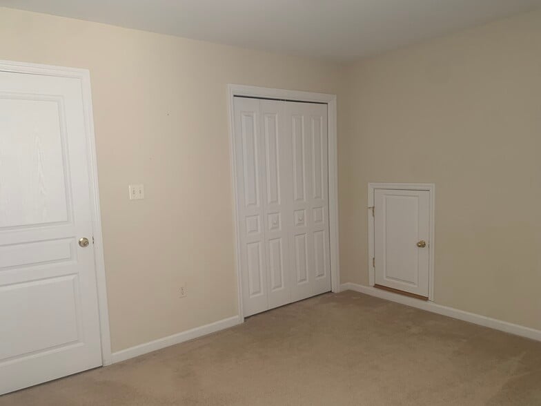 Bed room - 6406 Granite Hill Ln