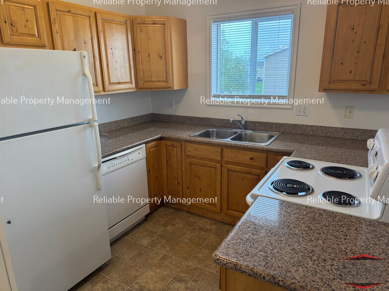 Building Photo - 2620 Pumice Dr