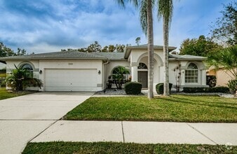 Building Photo - Pool Home in Trinity!