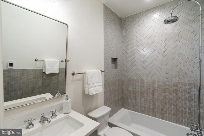 Building Photo - 4217 46th St NW