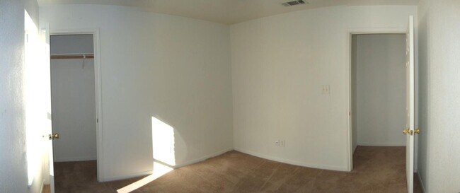 Building Photo - 2909 Cantabrian Dr