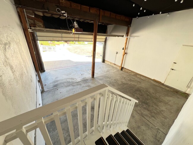 Building Photo - Lower South Shores SFR | 2Bed/2Bath | Swim...