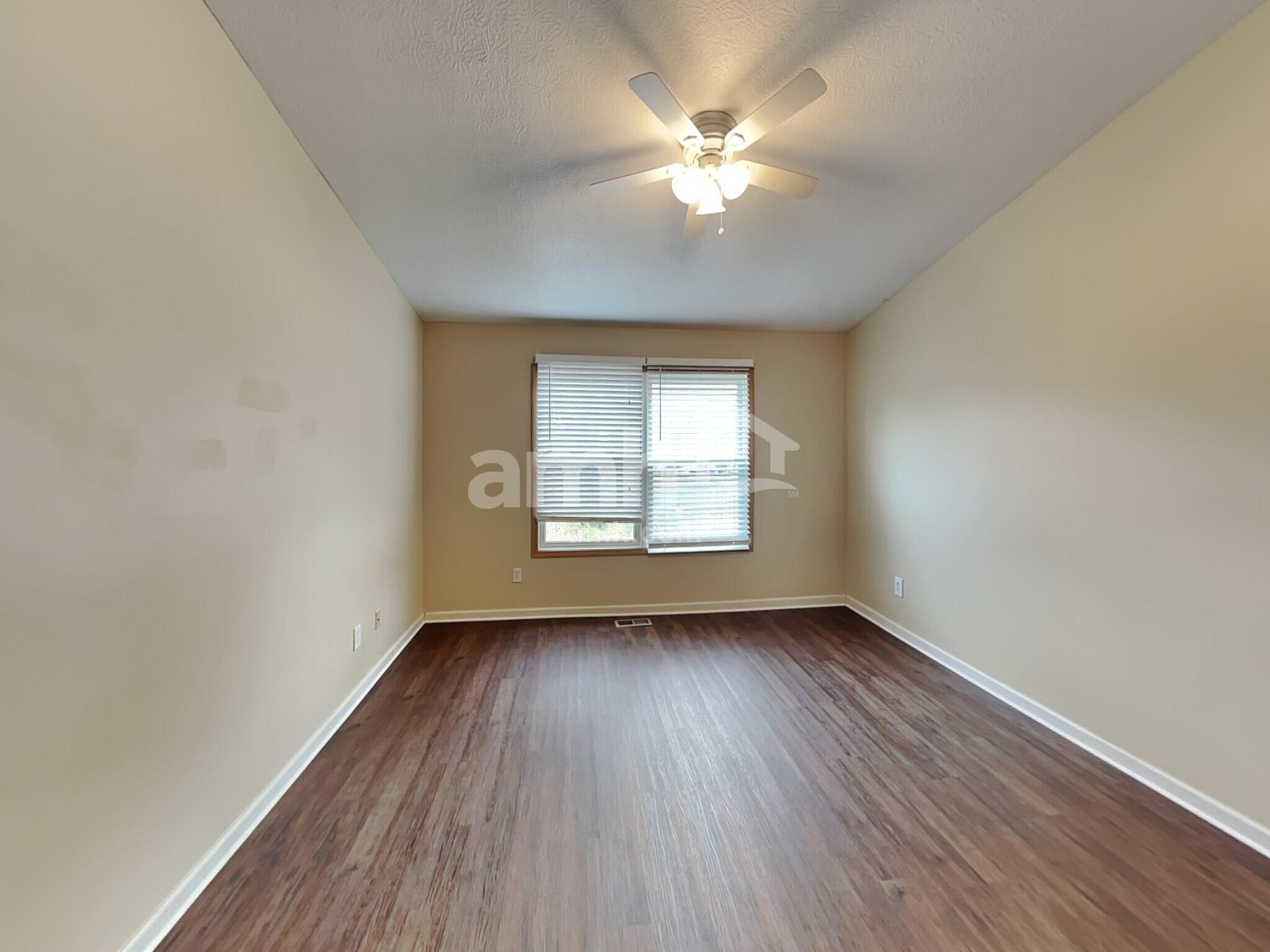 Building Photo - 2901 Gablewood Dr