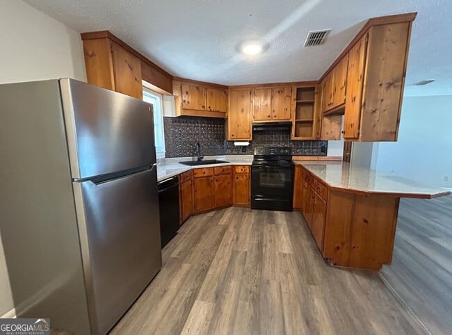 Building Photo - 1008 N 2nd Ave NW