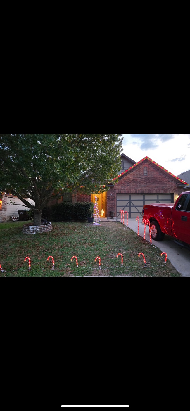 Building Photo - 13126 Piper Sonoma