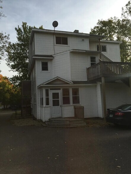 Rear Entrance - 563 W 4th St