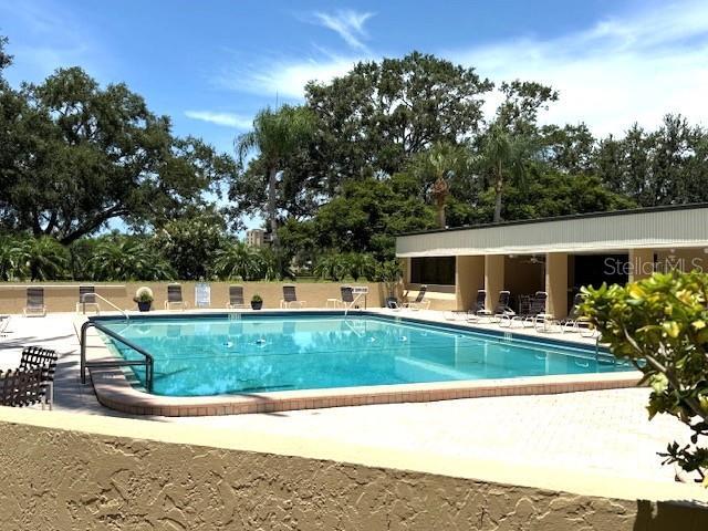 Building Photo - 2621 Cove Cay Dr