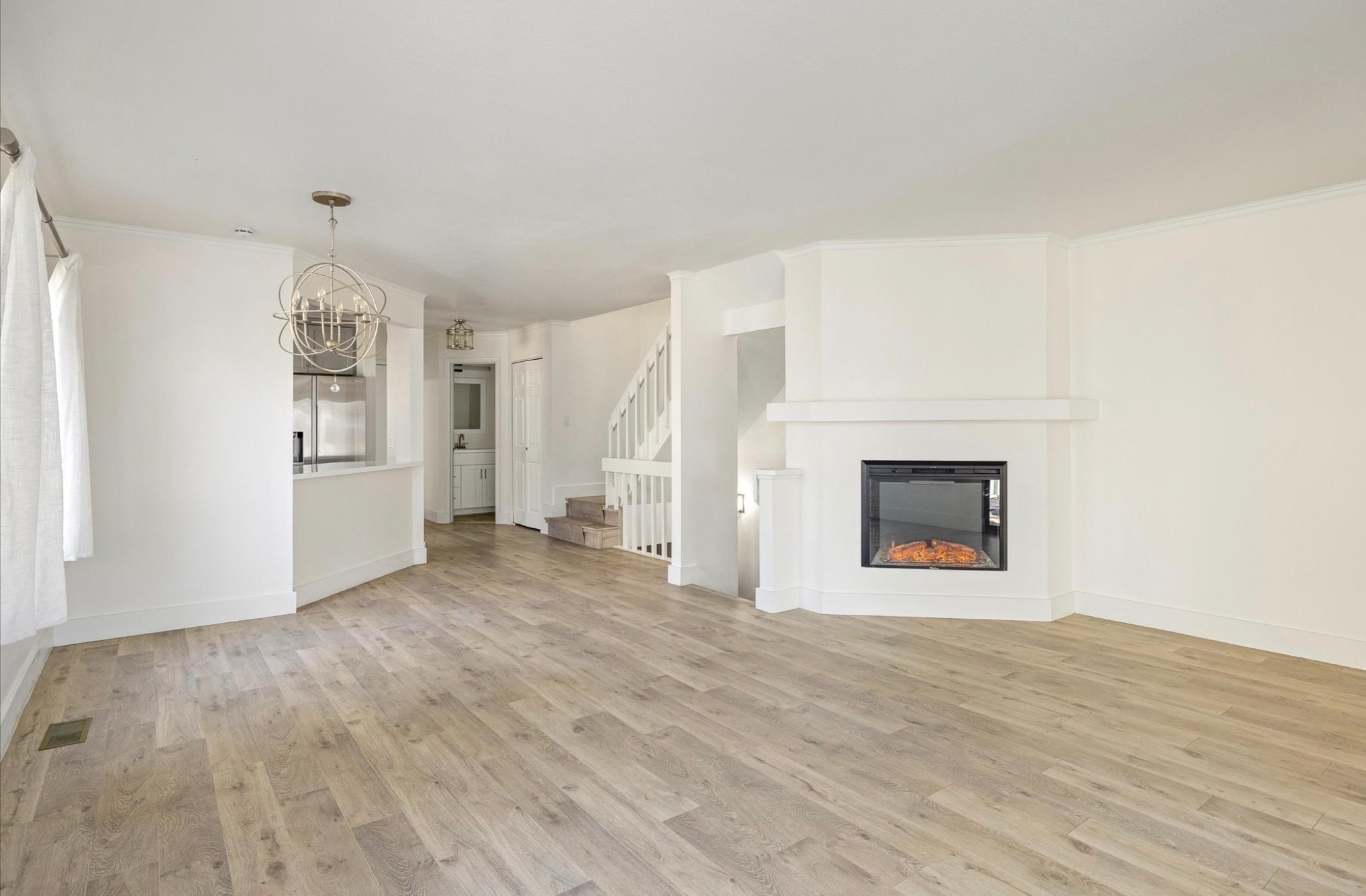 Living/dining - 4647 Burgundy Ln