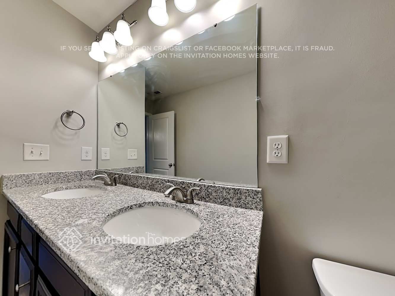 Building Photo - 1831 Hooper Court