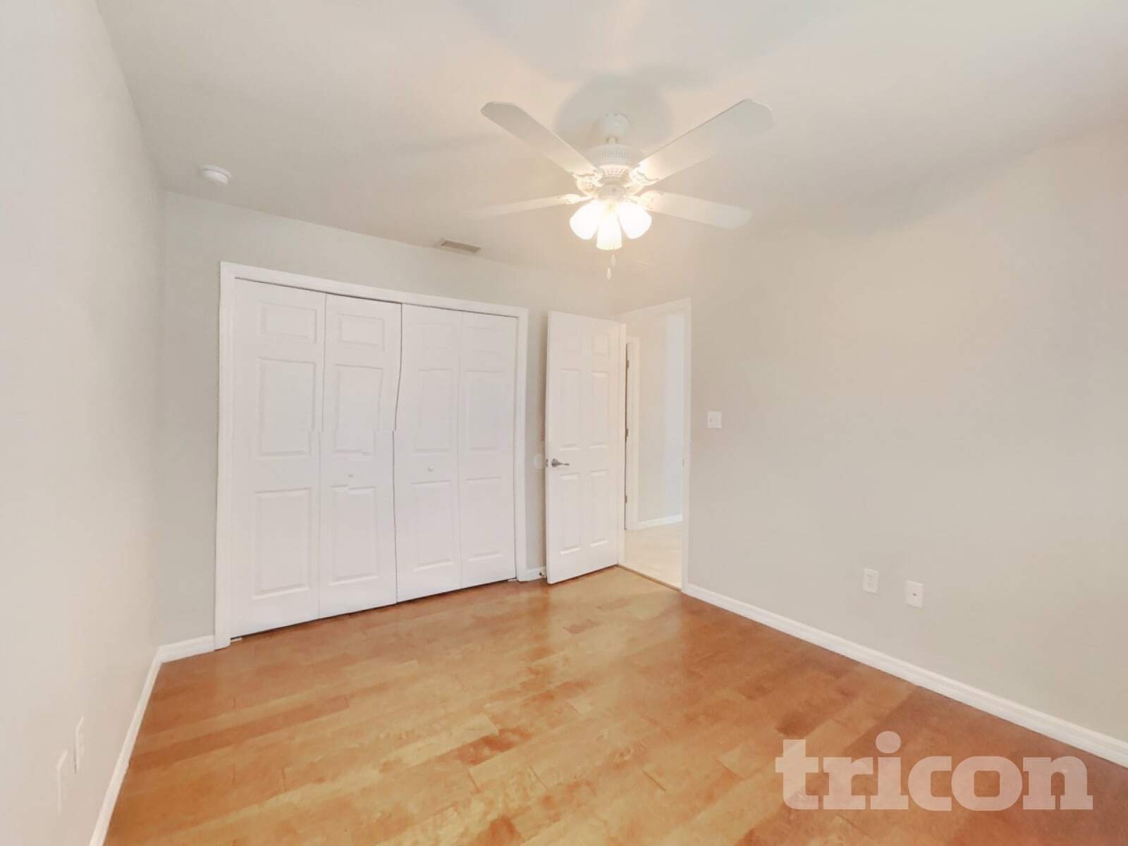 Building Photo - 23183 Burlingame Ave