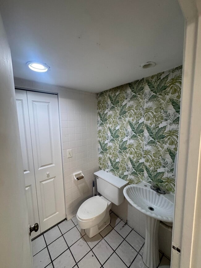 Building Photo - 1544 Forest Lakes Cir