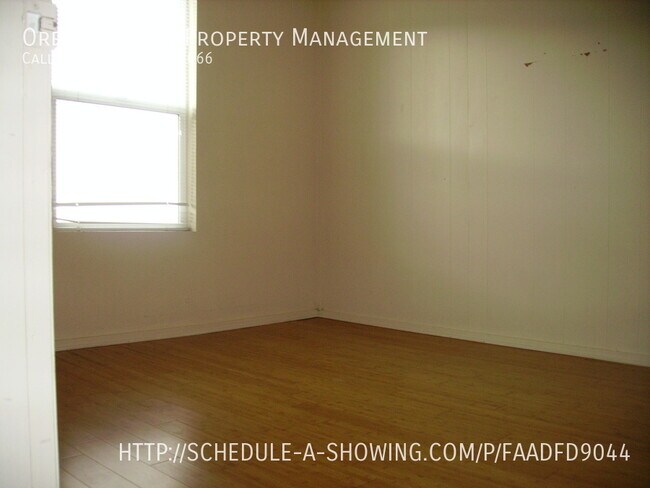 Building Photo - 25 Evans Ave