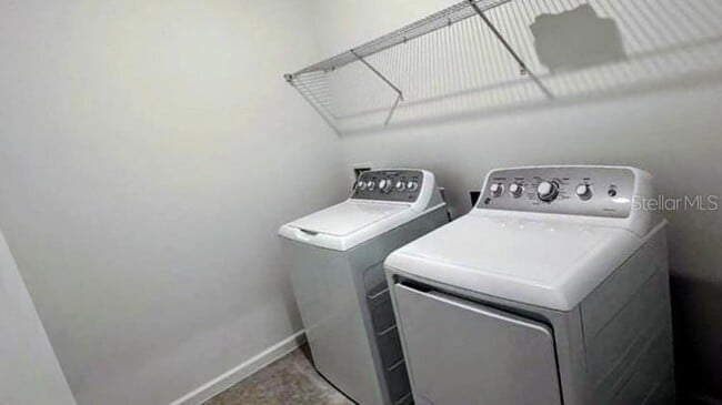 Building Photo - 2449 Grey Hawk Dr