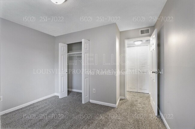 Building Photo - 3105 Fordhaven Rd