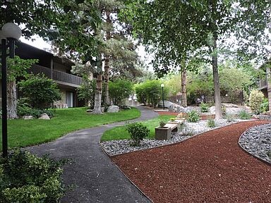 Building Photo - 2913 Tierra Verde E