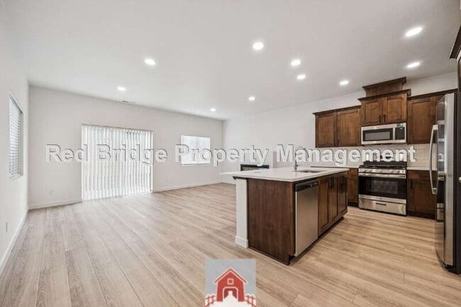 Building Photo - 2795 S Heather St