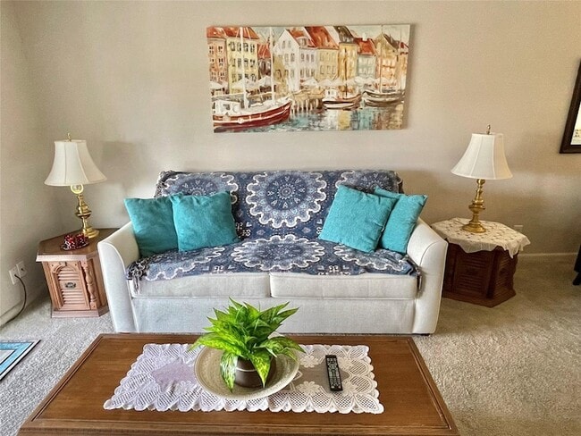 Building Photo - 259 S Cypress Rd