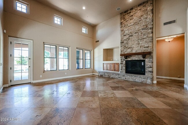 Building Photo - 17813 N 57th Pl