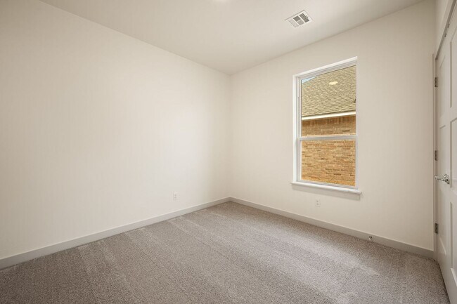 Building Photo - 4909 Misty Wood Ln