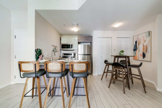 Building Photo - 481 NE 29th St