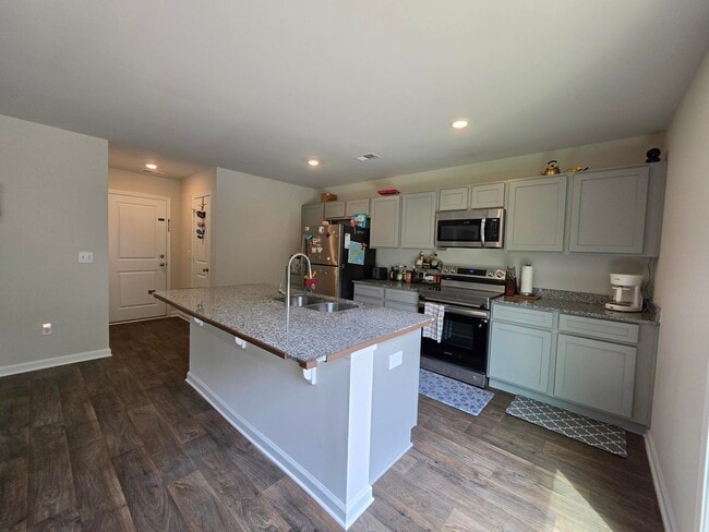 Building Photo - 1812 Lacebark Dr