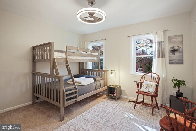 Building Photo - 1613 5th St NW