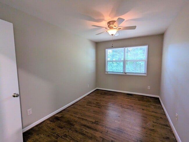 Building Photo - 16 Bolin Heights