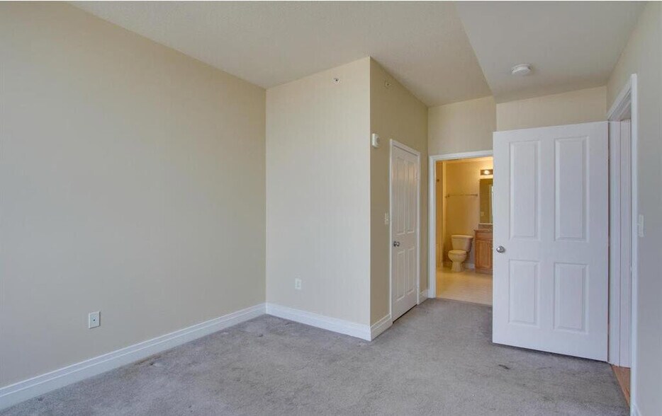 Building Photo - 414 Water St