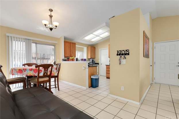 Building Photo - 29664 Woodlands Ave