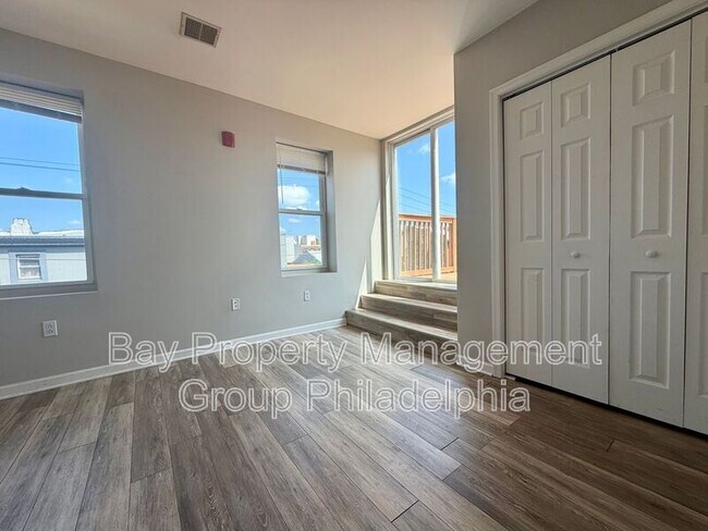 Building Photo - 2725 E Lehigh Ave