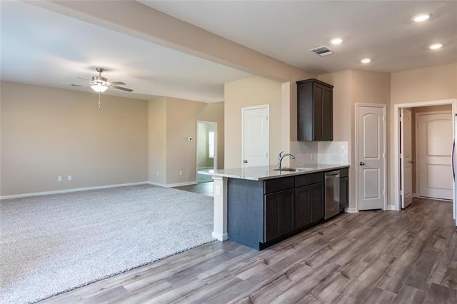 Building Photo - 216 Lake Rdg