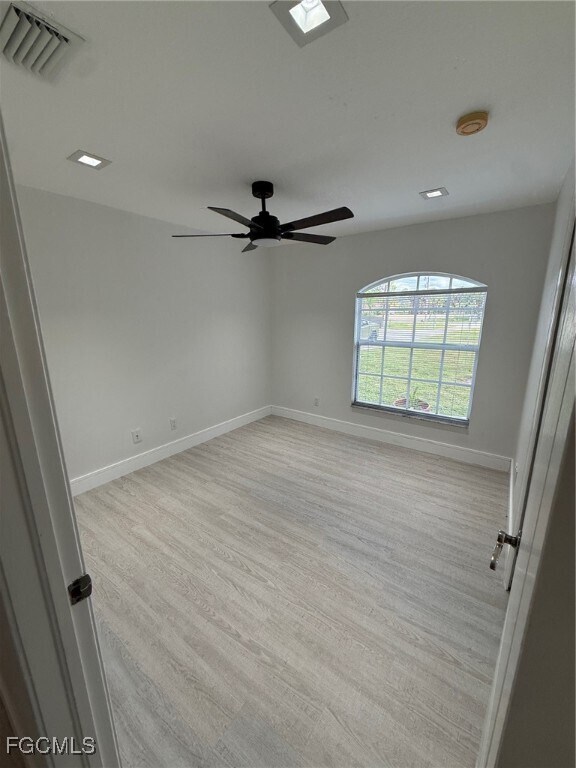 Building Photo - 3335 Everglades Blvd S