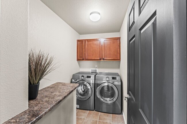 Building Photo - Wonderful Home