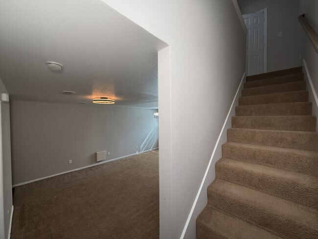 Building Photo - 1404 Park Pl