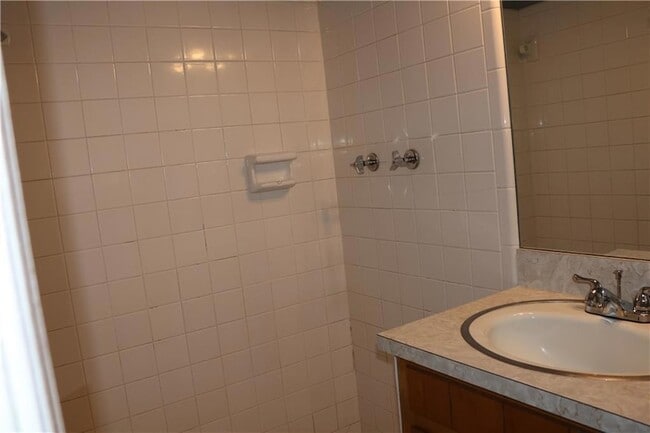 Building Photo - 2650 Old Spanish Trail