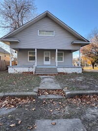 Building Photo - "Charming 3-Bedroom Home in Wichita - Perf...