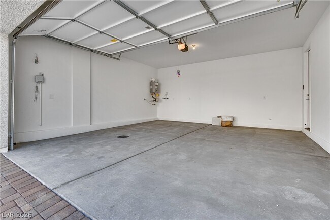 Building Photo - 10728 Rhinehill Ave