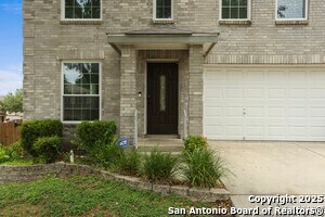 Building Photo - 9118 Meadow Springs