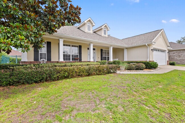 Building Photo - 2899 Chanterelle Cove