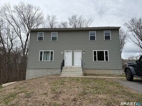 Building Photo - 152 Grove Ave