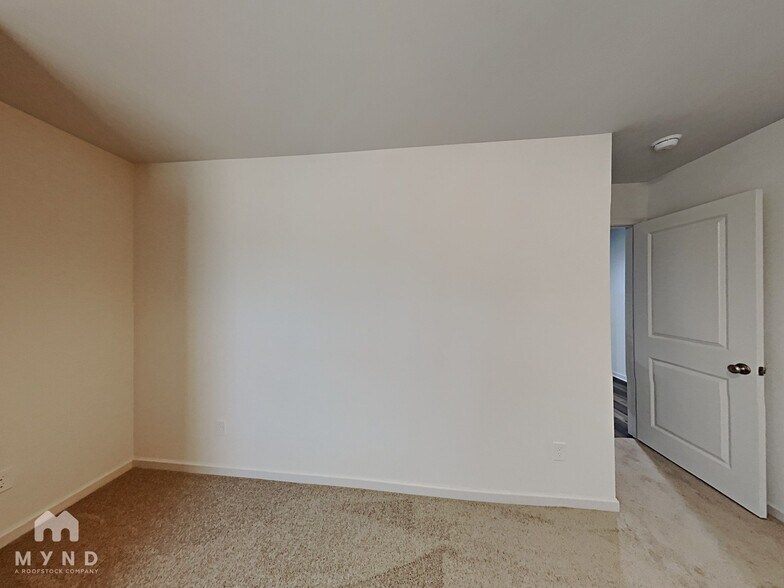 Building Photo - 1525 Allenbrook Dr