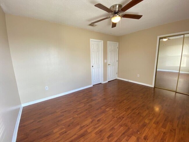 Building Photo - 1605 Shady Ridge Ct