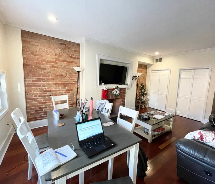 Building Photo - 45 Hemenway St