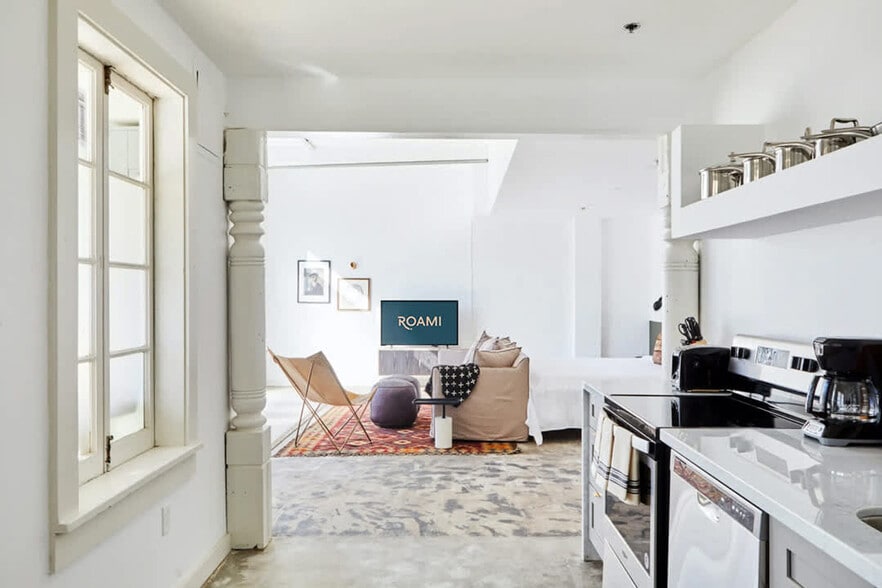 Building Photo - 2317 N Rampart St