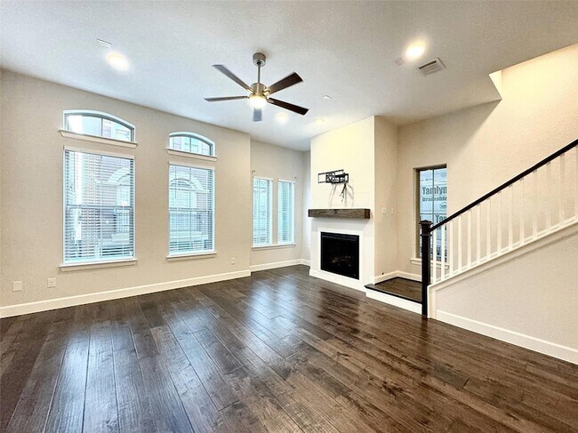 Building Photo - 1367 Branchwood Pl