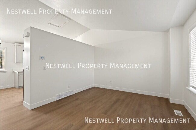 Building Photo - 269 Beverlee Ann Dr