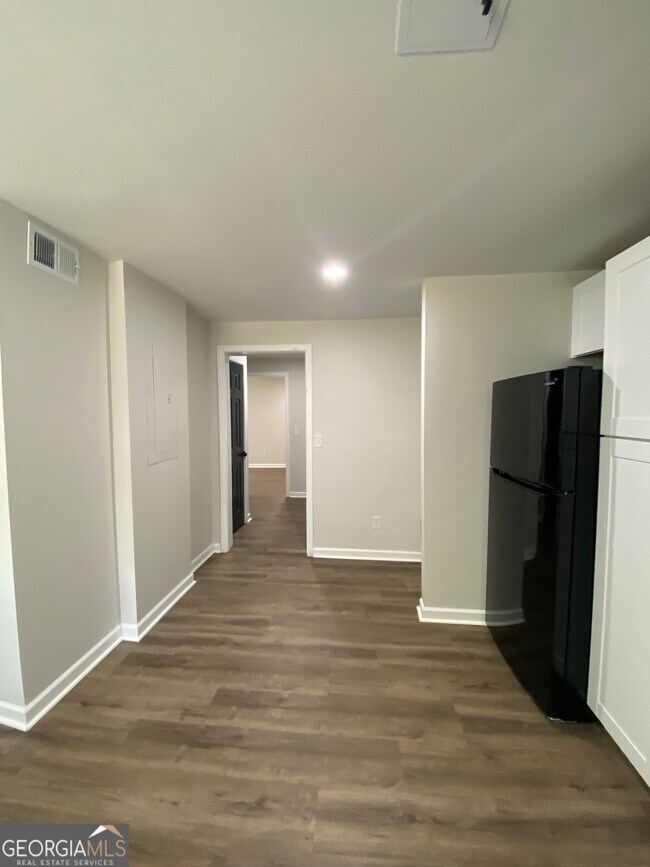 Building Photo - 901 Pacific Ave