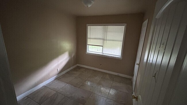 Building Photo - 6754 Autumn Ave