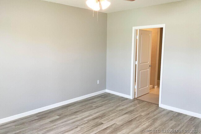 Building Photo - 714 Carlyle Wy