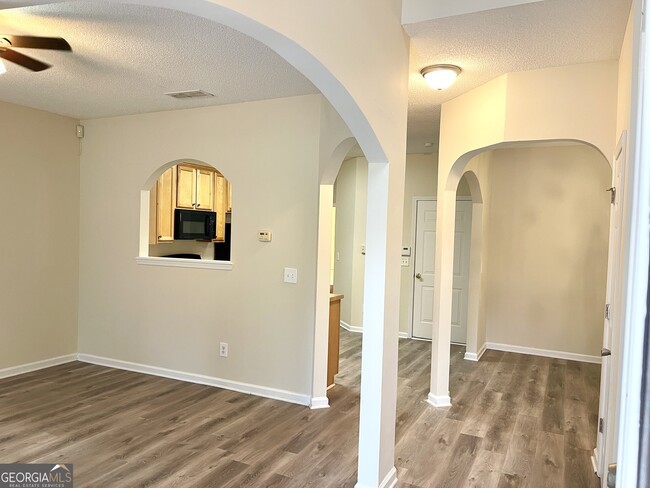 Building Photo - 29 Preserve Dr